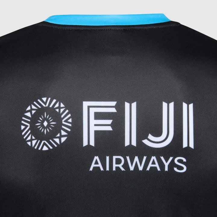 Umbro Fiji Pre-Match Tee Black/Blue 2025/26 - Rugbystuff.com