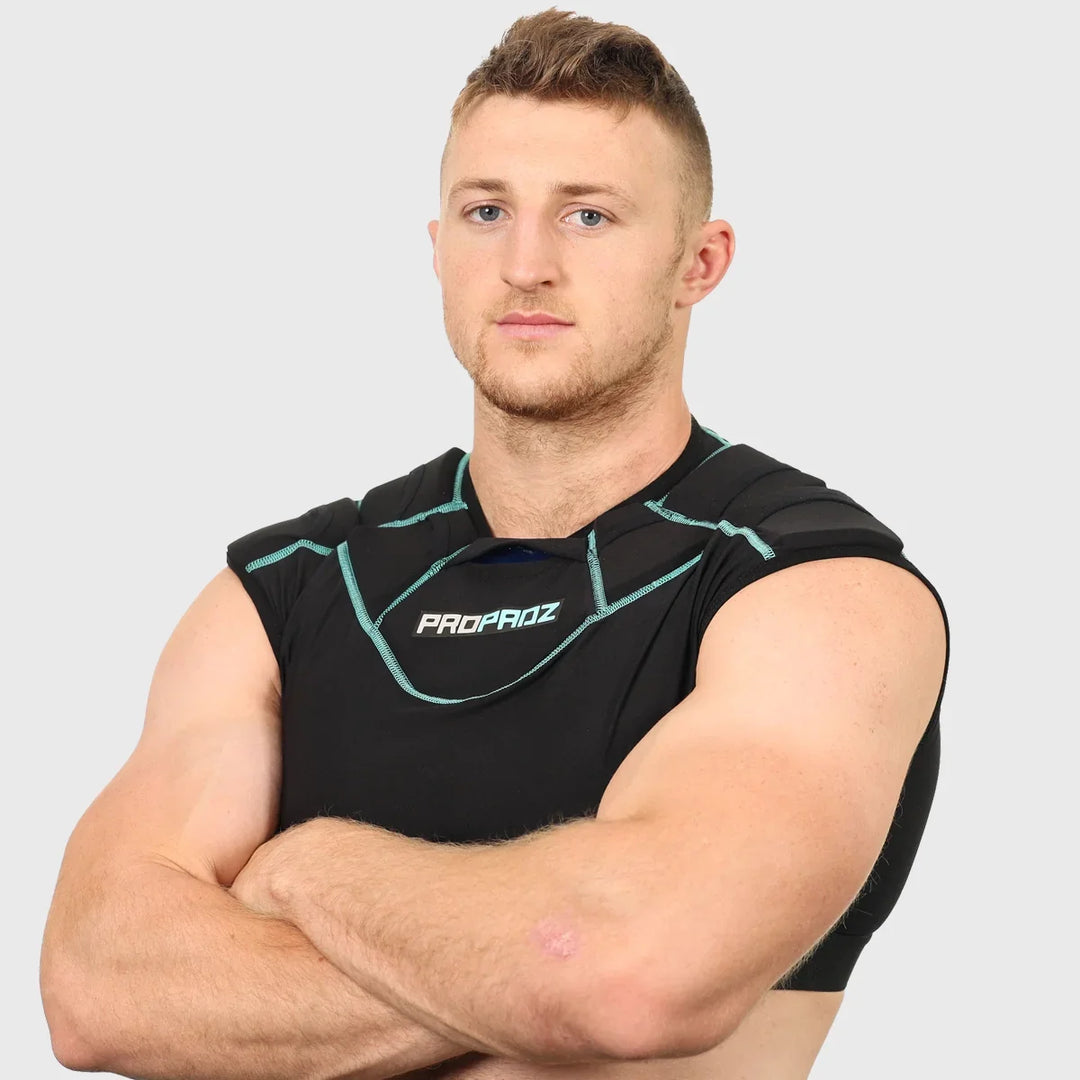 Sleeveless shirt with shoulder pads sale