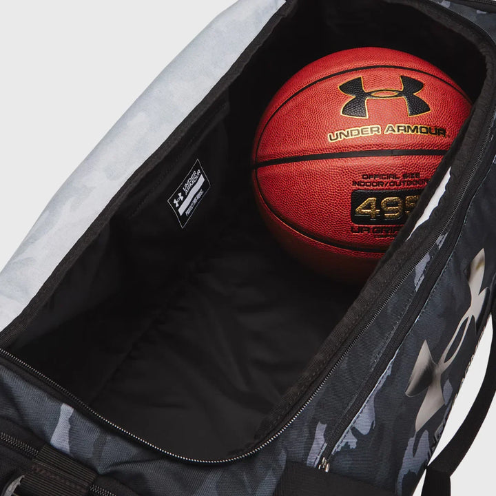 Under Armour Undeniable 5.0 Medium Duffle Bag Black Camo - Rugbystuff.com